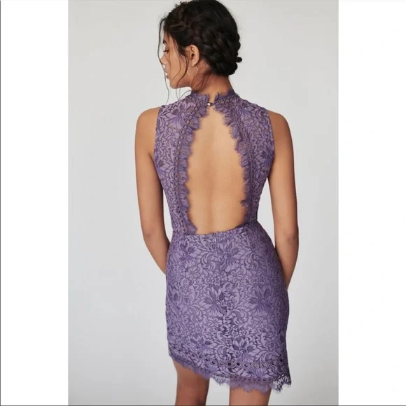 fitted lace wedding dress Saylor | Sally Dress